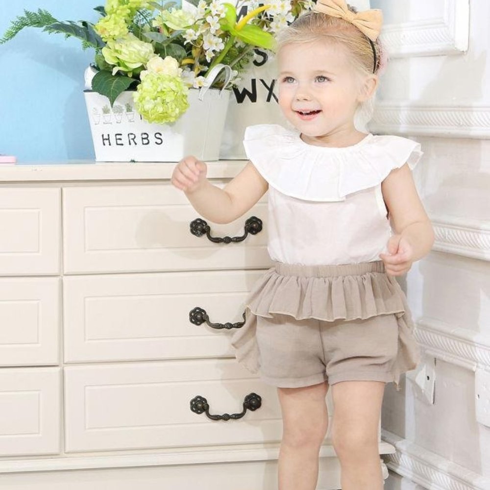 BABY GIRL WHITE RUFFLE TOP WITH FRILLED SHORTS
